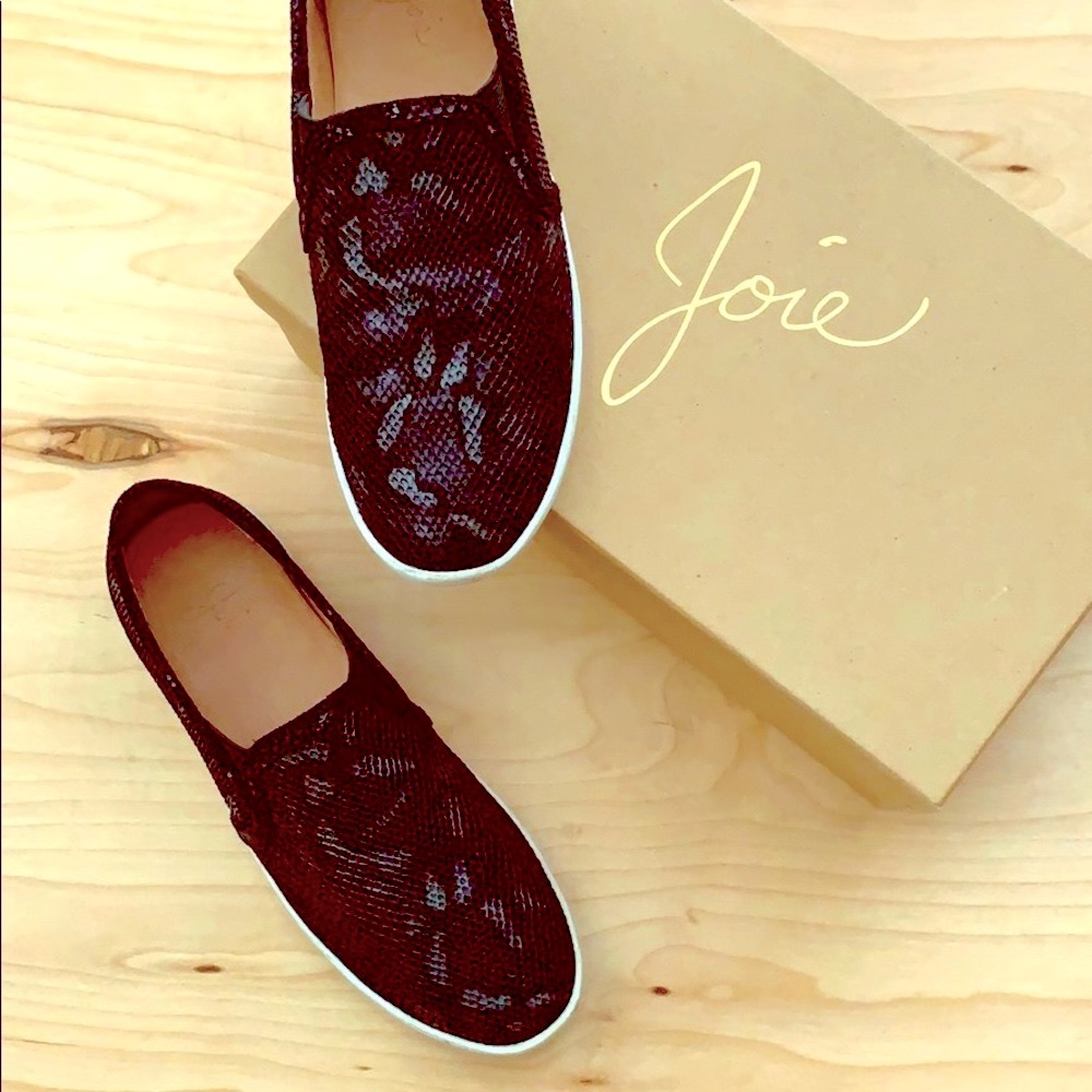 Joie Sneaker